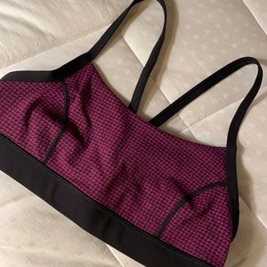 Lululemon Rise and Run Bra Size 8